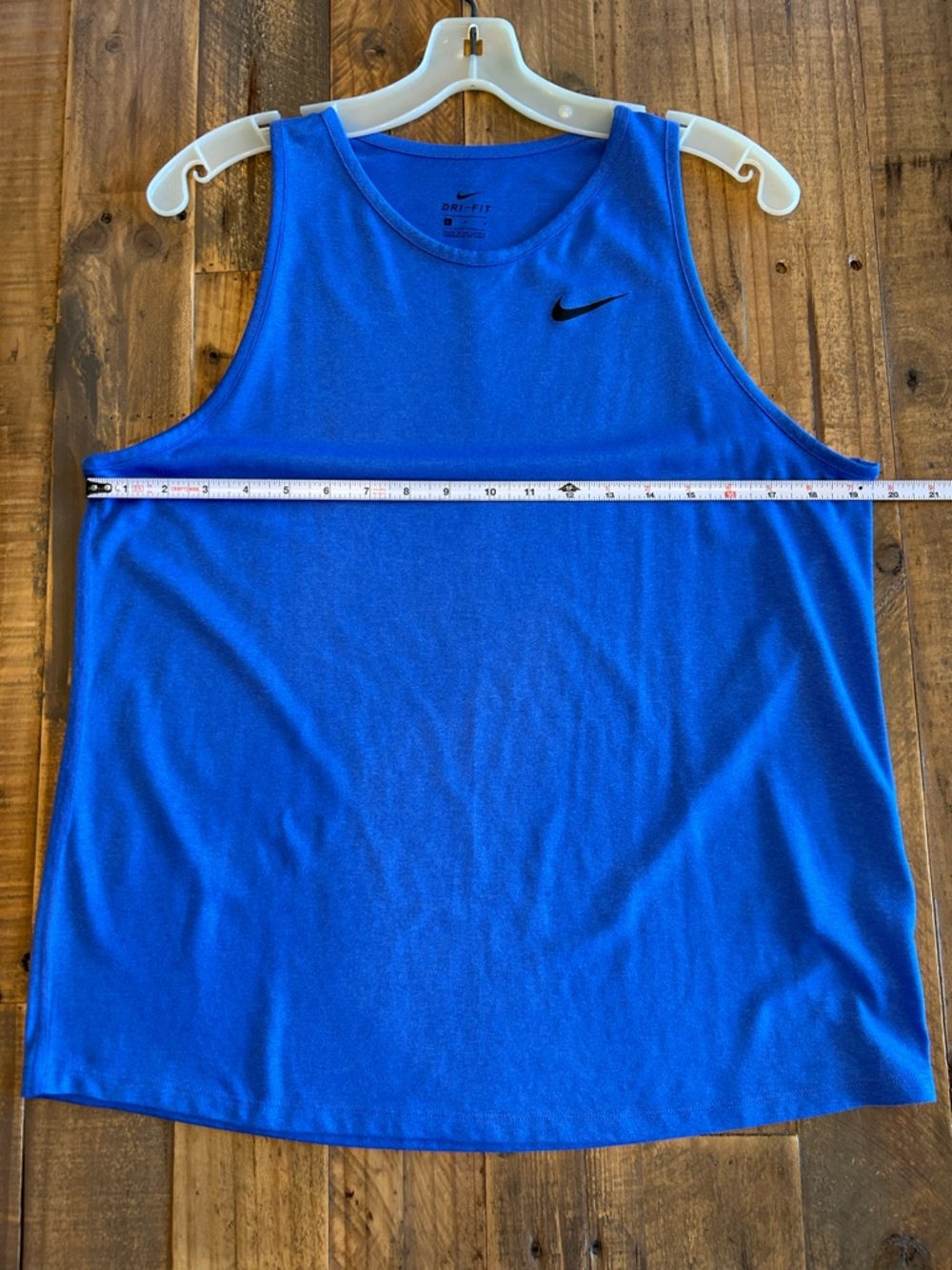 Nike Women’s Dry Fit Tank Top in size Large
Bright blue - Picture 4 of 5